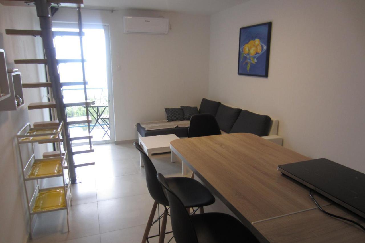Apartman Valinor Miholascica Экстерьер фото