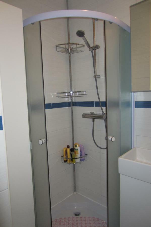 Apartman Valinor Miholascica Экстерьер фото