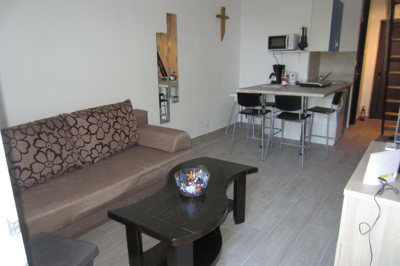 Apartman Valinor Miholascica Экстерьер фото